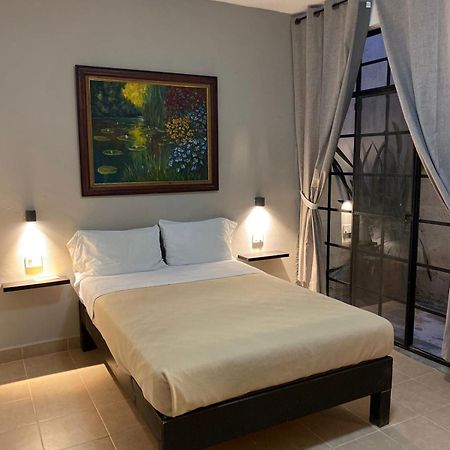 Hostel Inn Альенде Экстерьер фото