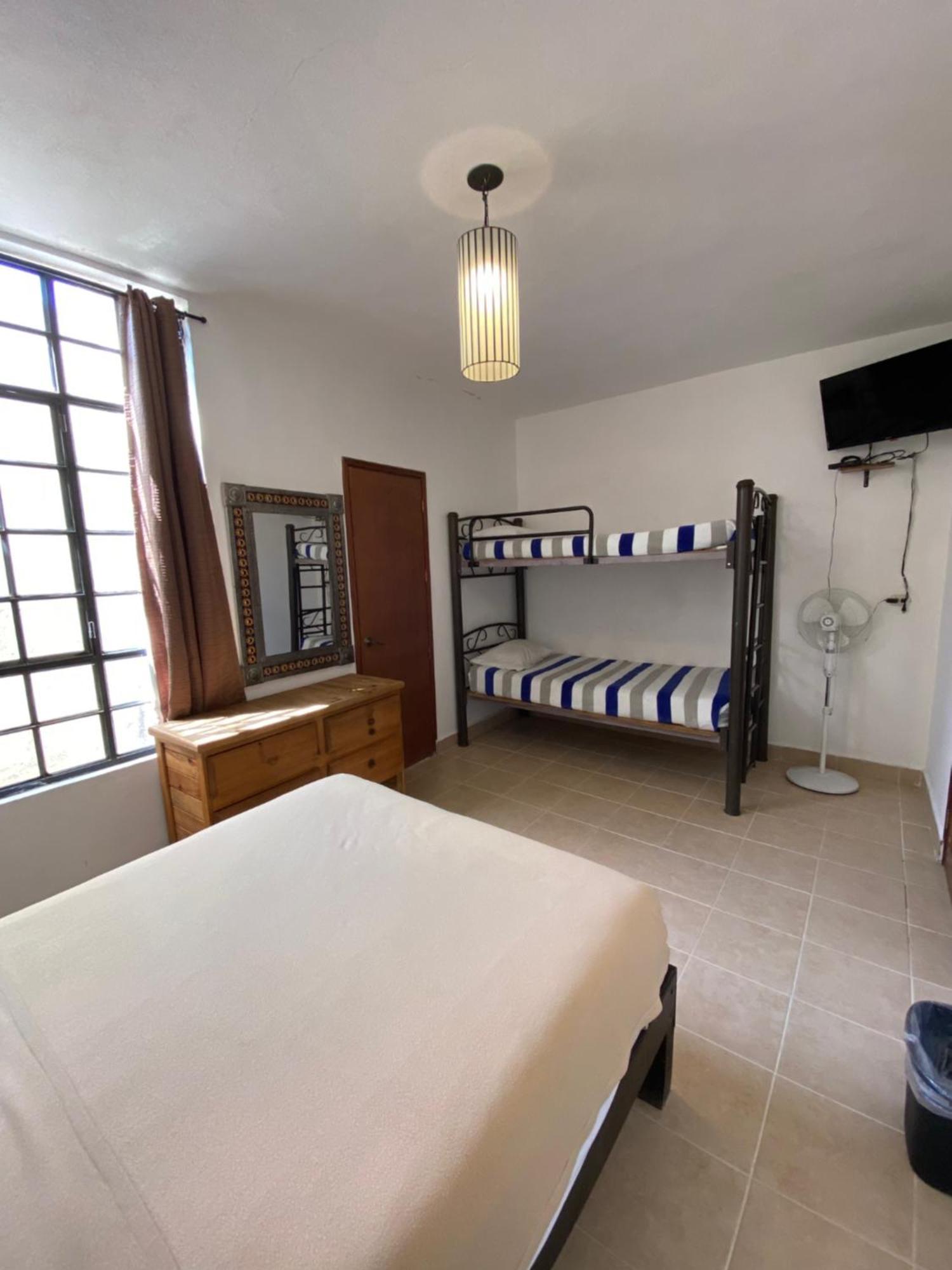 Hostel Inn Альенде Экстерьер фото